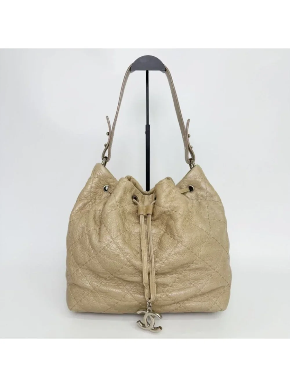 Chanel on the Road Quilted Bucket Shoulder Bag Leather Beige Silver Seal Vintage